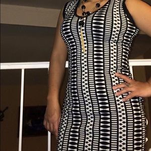 🎁Black pattered dress